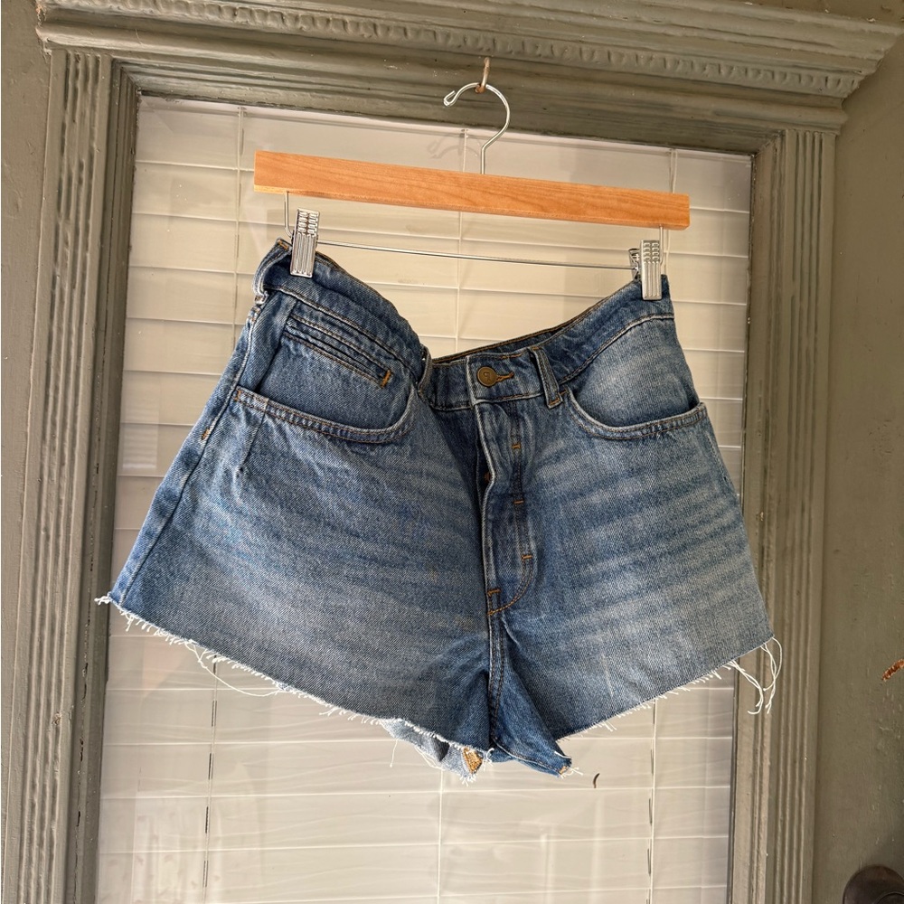 NWT PILCRO Classic Blue Denim Women's Shorts Size 30
